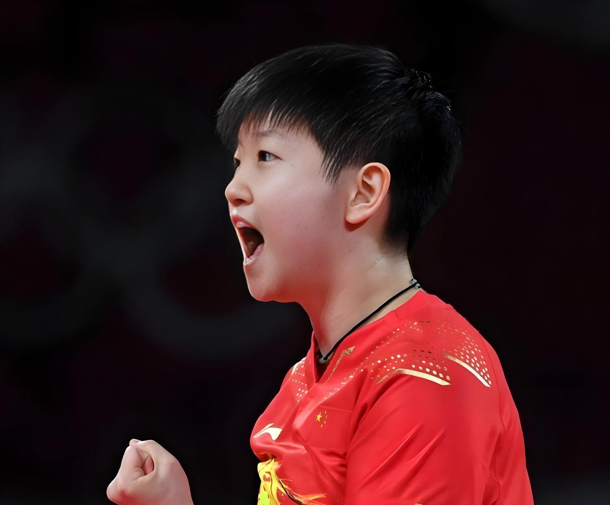 孙颖莎营收116.8亿球迷热议(孙颖莎营收1168亿球迷热议是真的吗)